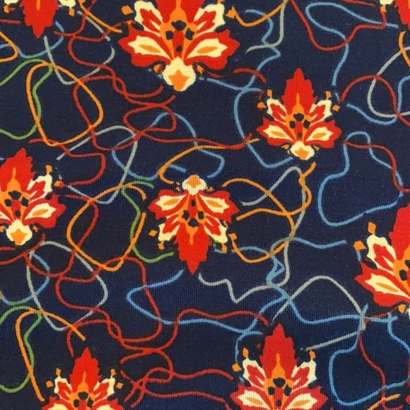 LuLaRoe woman’s Carly dress size XS - Picture 12 of 12